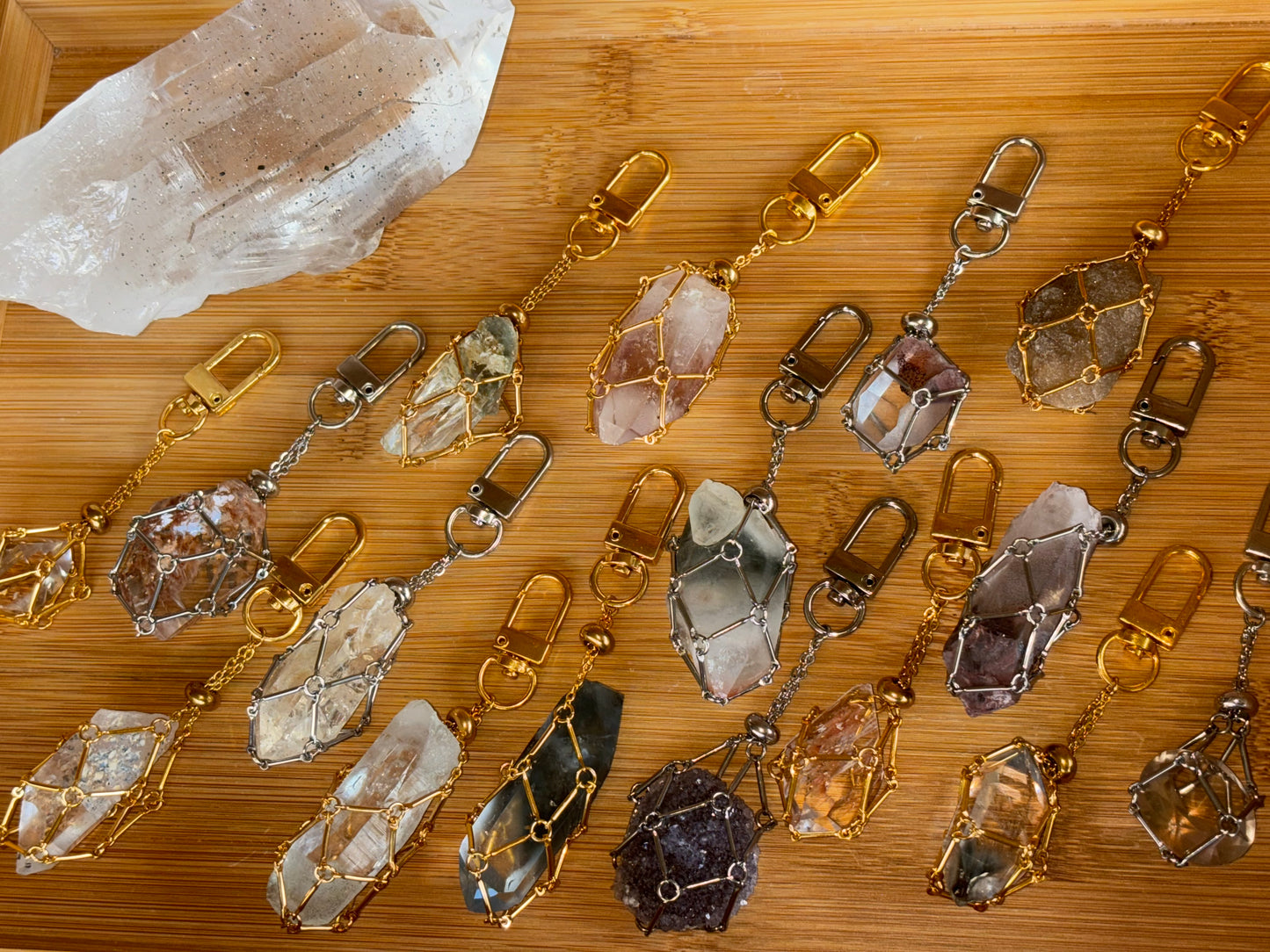 Intuitive Pick Crystal & Basket Chain